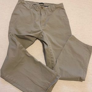 Nautica Men’s Flat Khakis  🔳 Clean EUC 🔳 35X32🔳